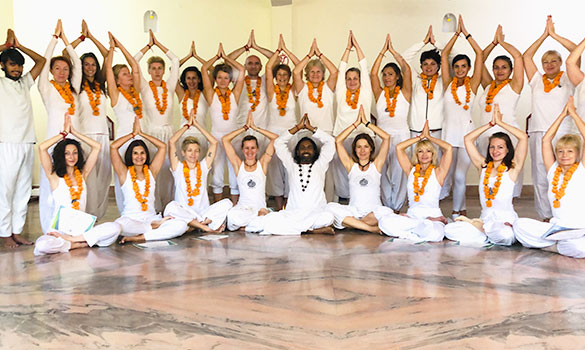 300 HOUR YOGA TEACHER TRAINING Rishikesh India