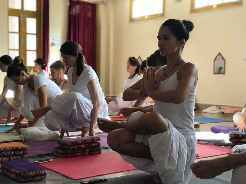 Best Yoga Therapy and Ayurveda in Rishikesh India