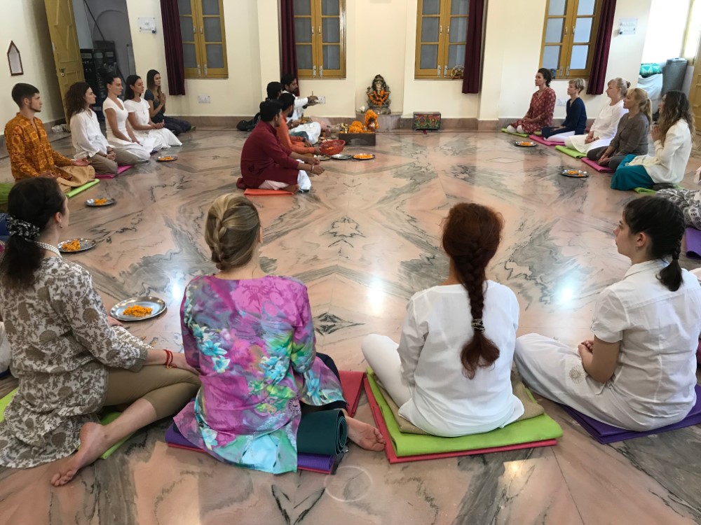 Best 200 Hour Yoga Teacher training in Rishikesh India